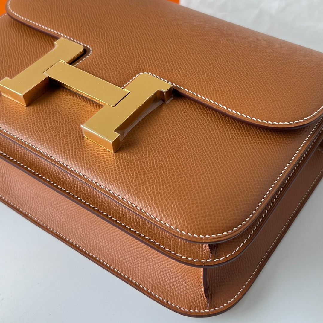 Hermes Constance 24cm Shoulder Bag In Brown Epsom Leather